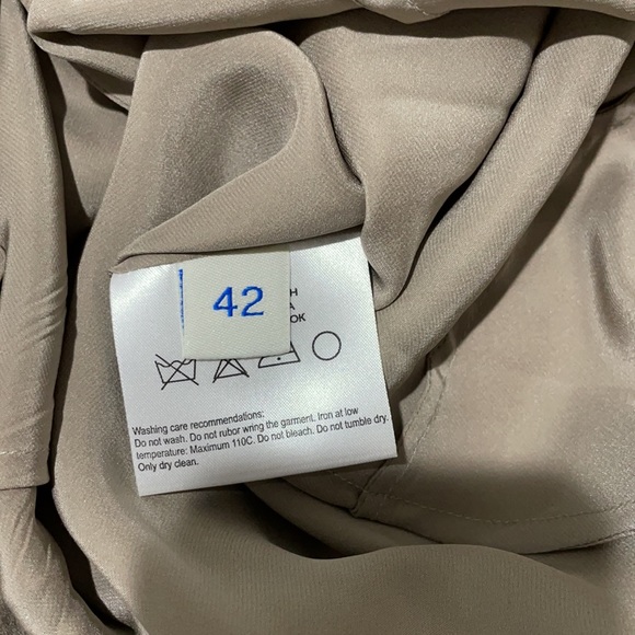 Walk of Shame off white lace and copper gown - Picture 5 of 5